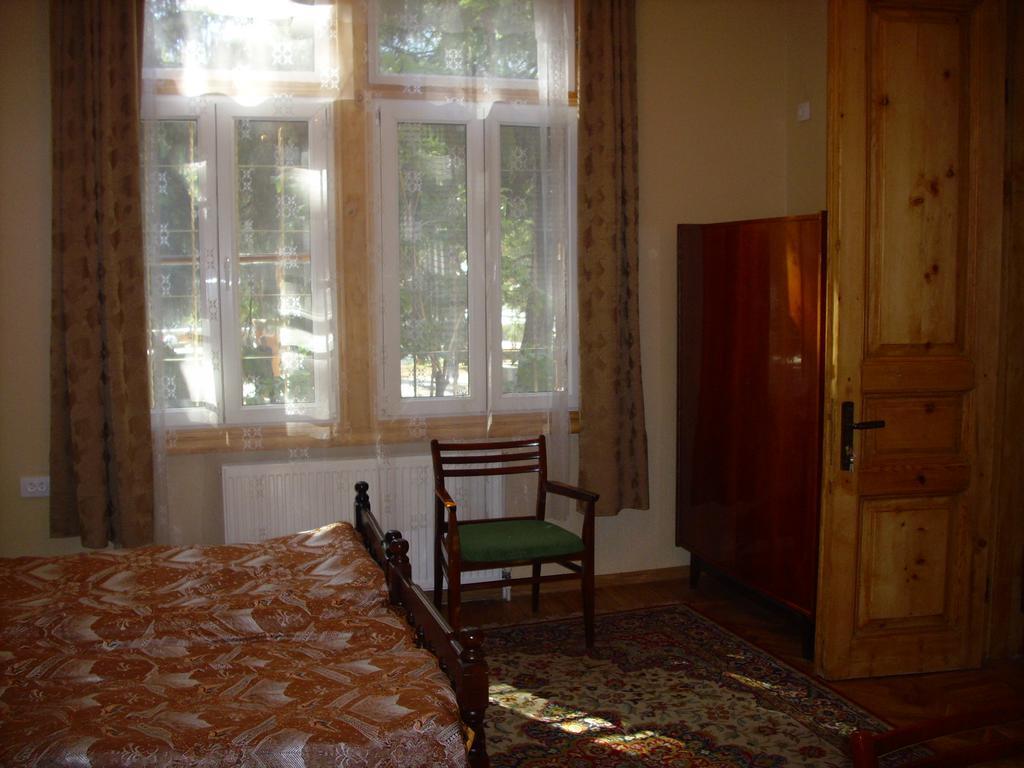 Old House Rustaveli Hotel Borjomi Exterior foto